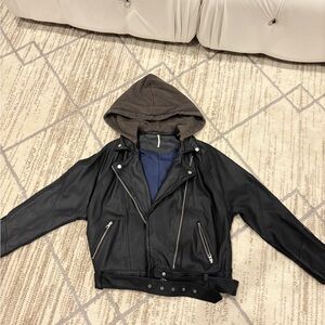 70% new, faux leather jacket, loose fit, black，free people